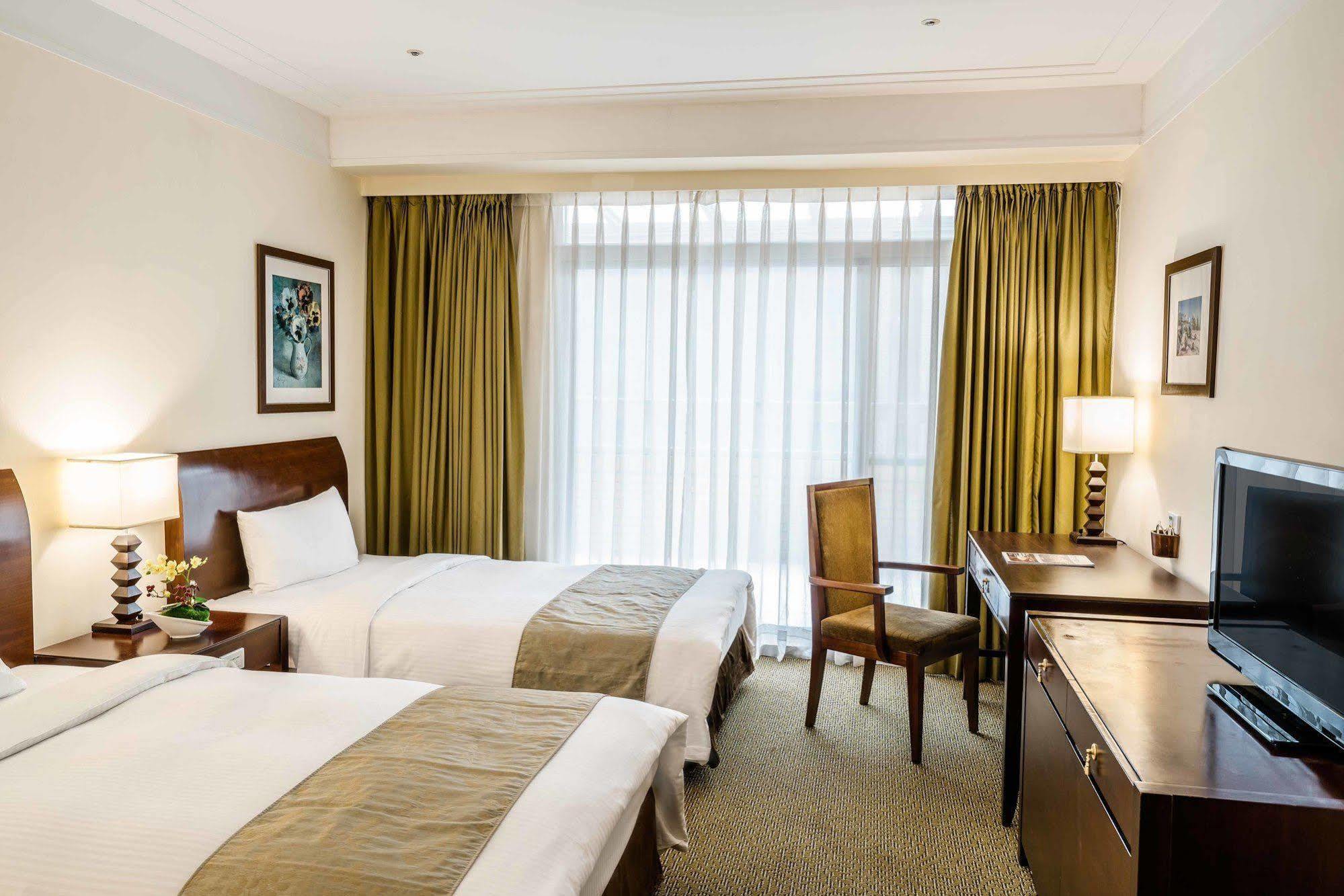 Fullon Poshtel Jhongli Hotel Zhongli Bagian luar foto